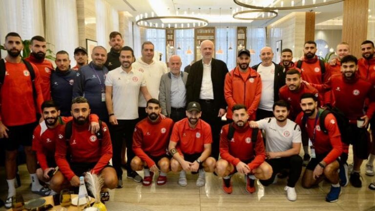 مولوي يزور منتخب لبنان في الدوحة داعماً له ومشجّعاً للعبة – مولوي منتخب لبنان