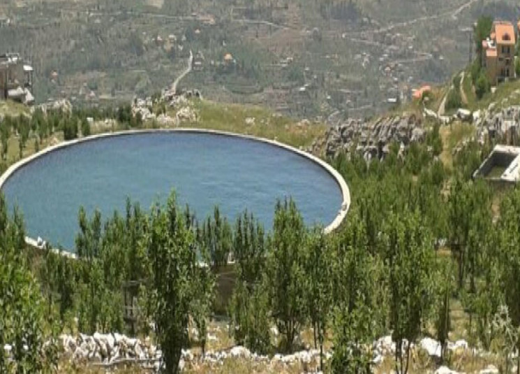 سقوط طفل داخل بركة مياه في هذه البلدة – بركة مياه