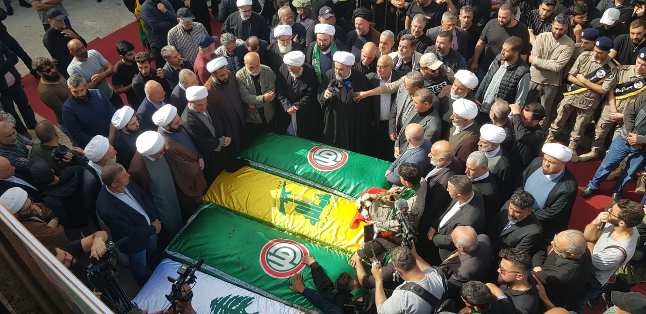 بلدة الناقورة شيّعت شهداءها بمأتم مهيب – PHOTO 2024 03 28 15 30 42