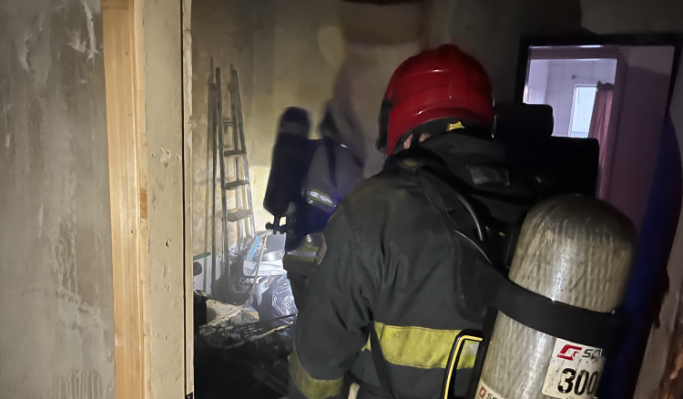 حريق في شقة يستأجرها عمال سوريون – حريق