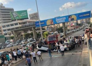 تصادم بين ٣ مركبات على اوتوستراد المدينة الرياضية