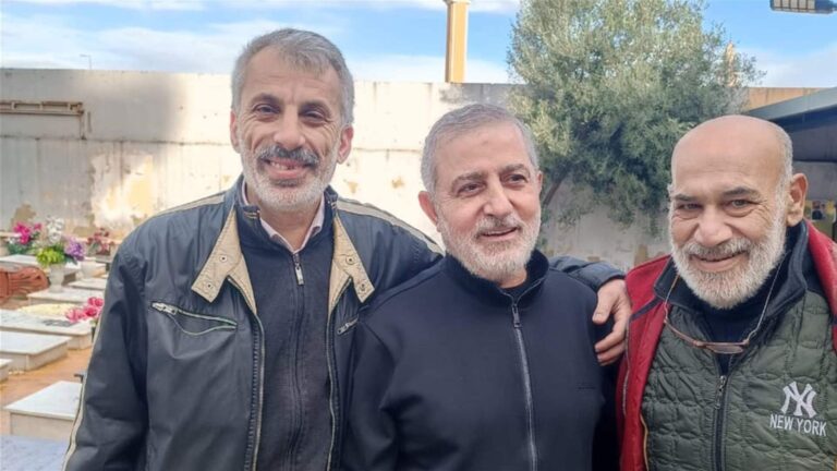 في أول ظهور له.. وفيق صفا في “مقبرة الشهيدين”