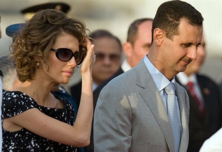 "أسماء الأسد تطلب الطلاق من بشار"... – WWYPRNVGJS