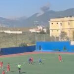 بالفيديو: مباراة كرة قدم على وقع الغارات في الجنوب 6 بالفيديو: مباراة كرة قدم على وقع الغارات في الجنوب – 505