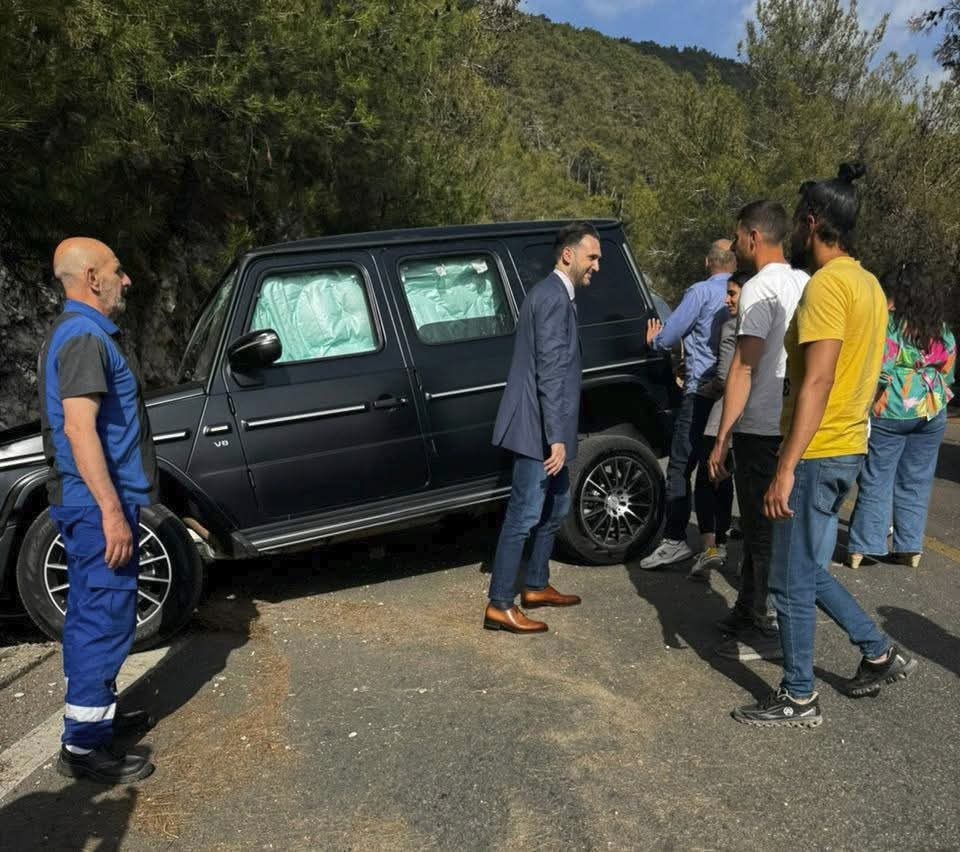 النائب جنبلاط يتعرض لحادث سير ! 1 النائب جنبلاط يتعرض لحادث سير ! – PHOTO 2025 05 27 10 56 59