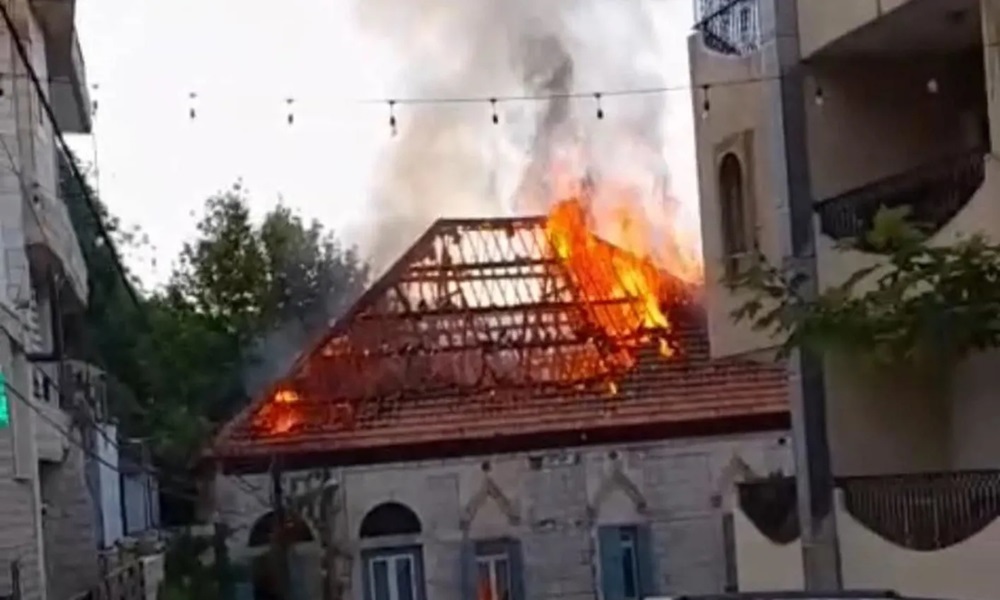 بالفيديو: حريق يلتهم فندقًا في إهدن 1 بالفيديو: حريق يلتهم فندقًا في إهدن – WhatsAppImage20250612at8.23.56AM 083831