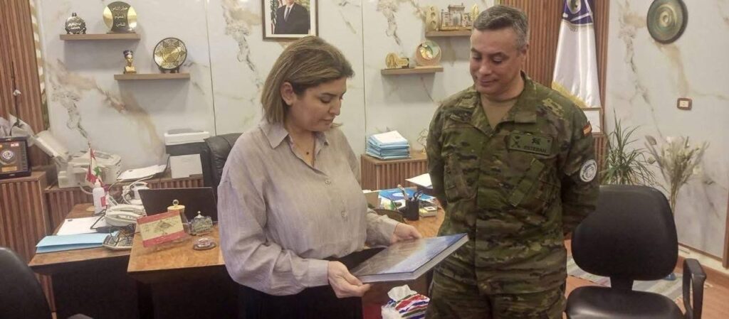 محافظ النبطية تستقبل قائد القطاع الشرقي الجديد في اليونيفيل . – photo 2025 06 12 03 25 29