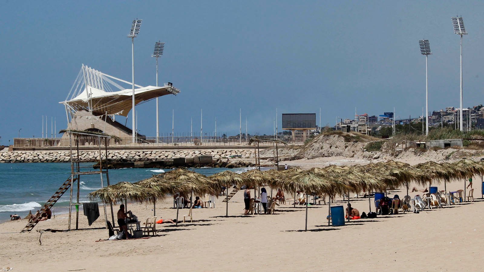 على شاطئ مسبح صيدا الشعبي…هذا ما حصل مع "نادين" – مسبح صيدا الشعبي