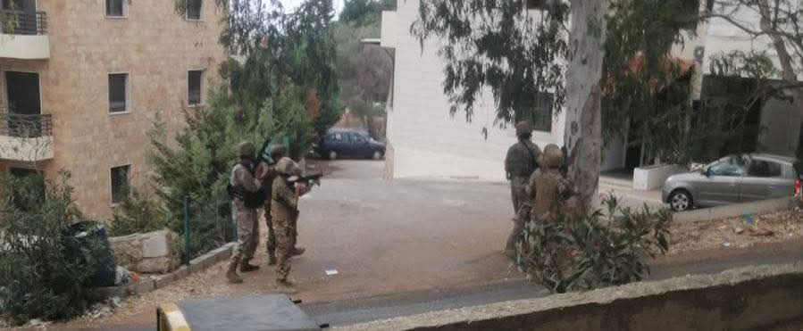 تطور سريع لجريمة عمشيت.. ومقتل القاتل بعد اشتباك مسلّح! 2 تطور سريع لجريمة عمشيت.. ومقتل القاتل بعد اشتباك مسلّح! – image 19