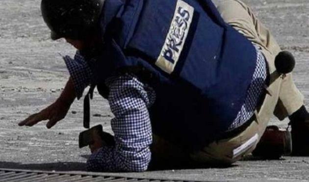 عناصر من القوى الأمنية تعتدي على إعلاميين 1 عناصر من القوى الأمنية تعتدي على إعلاميين – photo 2025 07 25 18.17.44