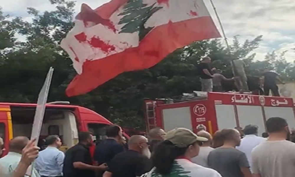 بالفيديو- مسيرة لأهالي شهداء وضحايا انفجار 4 آب – 231c3sdc