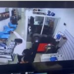 بالفيديو: في وضح النهار… سطو مسلّح على مركز تجميل! 5 بالفيديو: في وضح النهار… سطو مسلّح على مركز تجميل! – IMG 3300