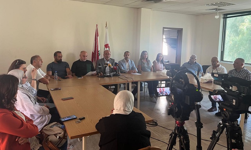 روابط التعليم الرسمي: نعد الأساتذة بأن العام الدراسي لن يستمر إذا لم تقر سلسلة الرتب 1 روابط التعليم الرسمي: نعد الأساتذة بأن العام الدراسي لن يستمر إذا لم تقر سلسلة الرتب – المؤتمر الصحافي لروابط التعليم الرسمي 2 9 2025