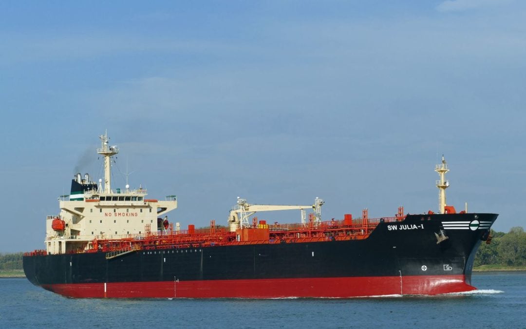 هروب الباخرة Hawk III… والجيش يطاردها! – باخرة