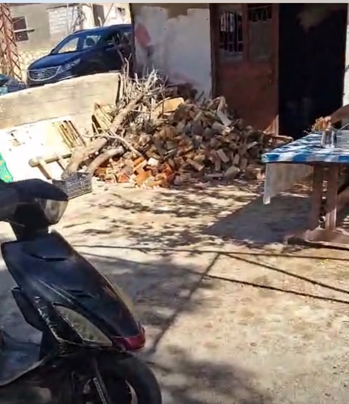 بالفيديو- بين النار والحطب... مداهمة أمنية تثير التساؤلات في حولا – IMG 94D13B8D1FA1 1