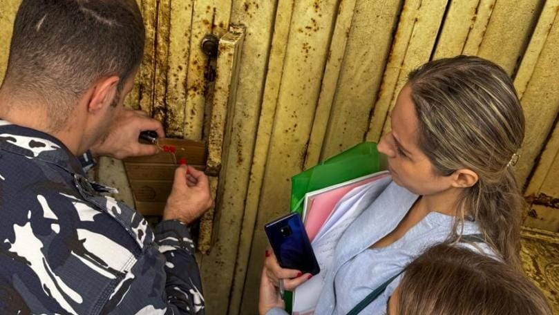 في منطقة لبنانية... اقفال محل للألبان والأجبان بالشمع الأحمر – image 141