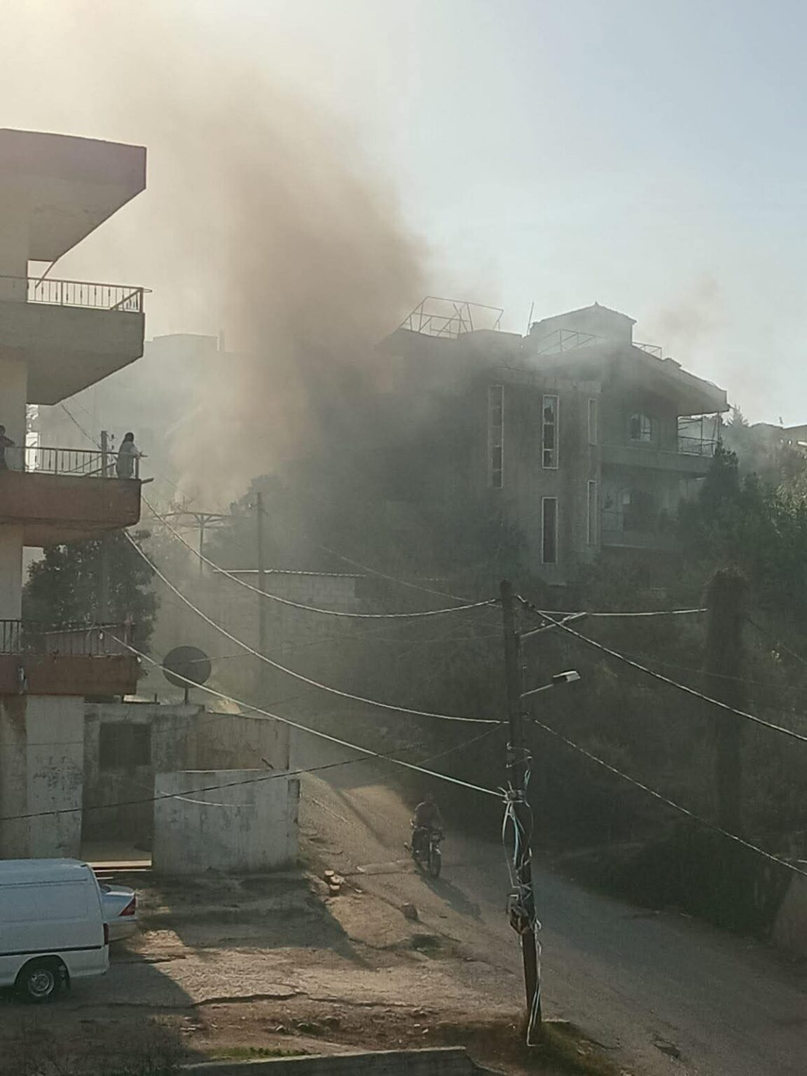 توتر في وادي خالد.. إحراق منازل على خلفية إشكال قديم