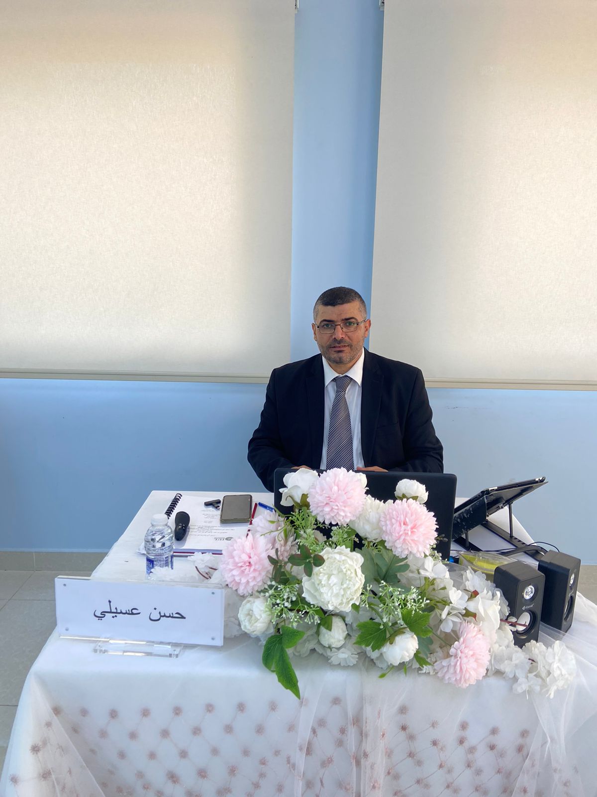 ماجستير في الإدارة التربوية بدرجة جيد جدًّا لرئيس منصة هدف حسن عسيلي./ نادين خزعل. 1 ماجستير في الإدارة التربوية بدرجة جيد جدًّا لرئيس منصة هدف حسن عسيلي./ نادين خزعل. – PHOTO 2025 11 10 13 14 11 2