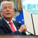 تطابق توقيع ترامب يحرج الحكومة الأميركية.. تفاصيل القصة 6 تطابق توقيع ترامب يحرج الحكومة الأميركية.. تفاصيل القصة – image 101