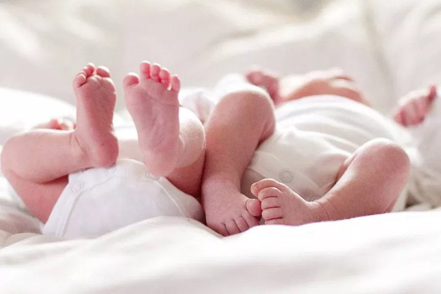 الرجل أم المرأة.. من المسؤول عن حمل التوائم؟ – image 47