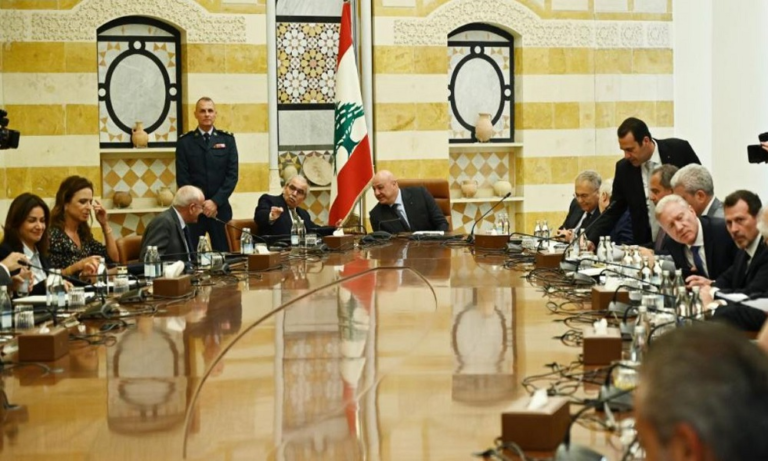 الفجوة المالية على طاولة مجلس الوزراء