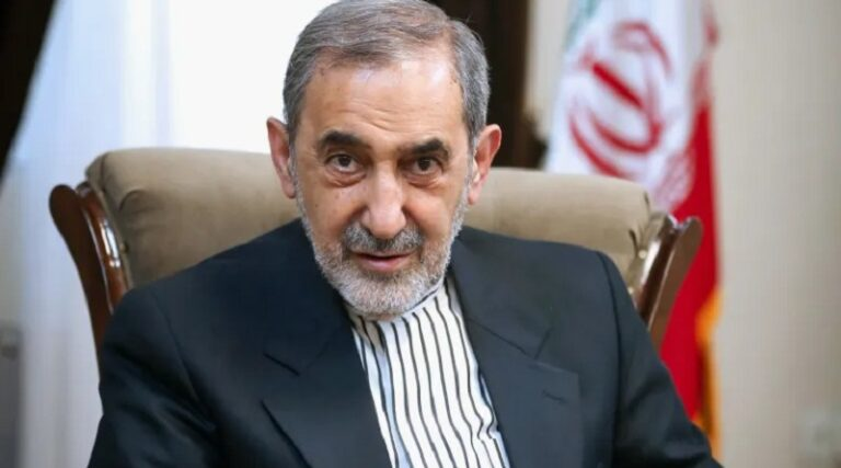 مستشار المرشد الإيراني علي ولايتي،