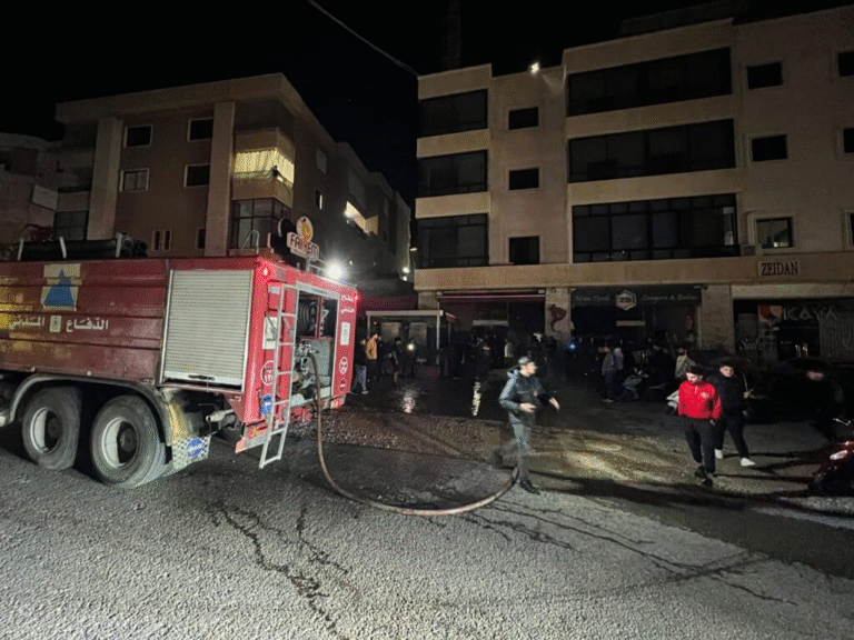 بالفيديو ـ إحتراق مطعم عـ”الفحم" في حارة صيدا! – image 18
