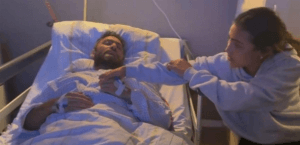 لا يترك سريره.. فنانٌ يكشف آخر المستجدات عن وضع تامر حسني الصحيّ – image 52