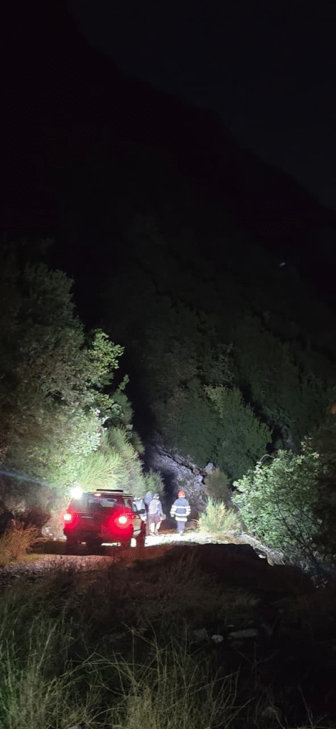 بالصور- ضلّوا طريقهم في وادي الصليب… والدفاع المدني يتدخل! 2 بالصور- ضلّوا طريقهم في وادي الصليب… والدفاع المدني يتدخل! – image 6