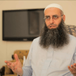 بالصورة- نقل أحمد الأسير إلى المستشفى – image 69