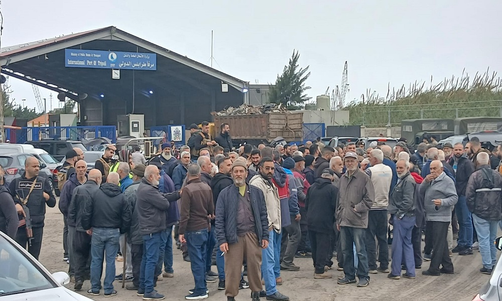 لبنان تحت ضغط مزدوج: غضب الضرائب يهدد الحكومة وملف السلاح يتقدم