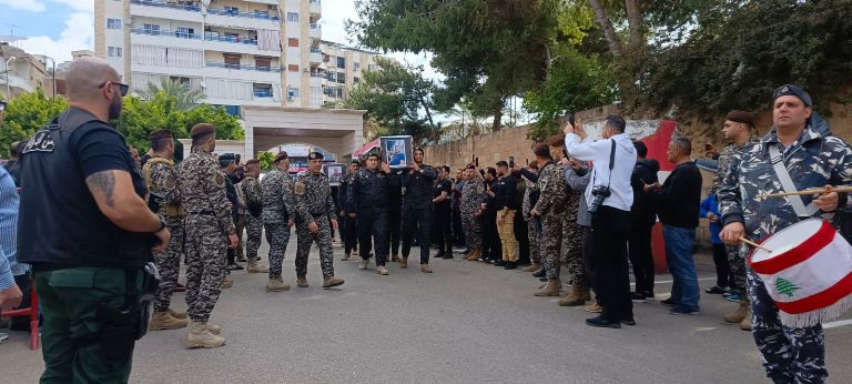 وداع رسمي وشعبي مهيب لشهداء أمن الدولة ال13 في سرايا صيدا الحكومي