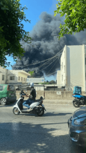 بالفيديو- دخان كثيف يغطي سماء الدكوانة... ماذا يحصل؟ – image 14