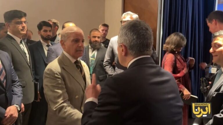 رئيس الوزراء الباكستاني يشيد بالعلاقات الأخوية التي تجمع إسلام آباد وطهران.