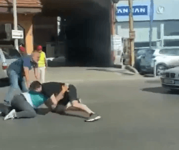 بالفيديو- اشكال في جل الديب بين رجل وسائق “توترز”