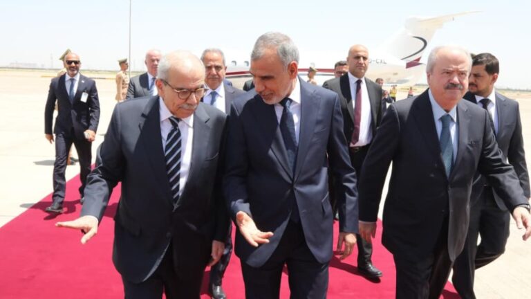 رئيس الحكومة نوّاف سلام يصل بغداد على رأس وفد وزاري في زيارة رسمية إلى العراق