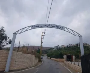 مأساة في المنية.. ونش محمّل بالرمال ينهي حياة طفل بعمر 12 عامًا – مركبتا