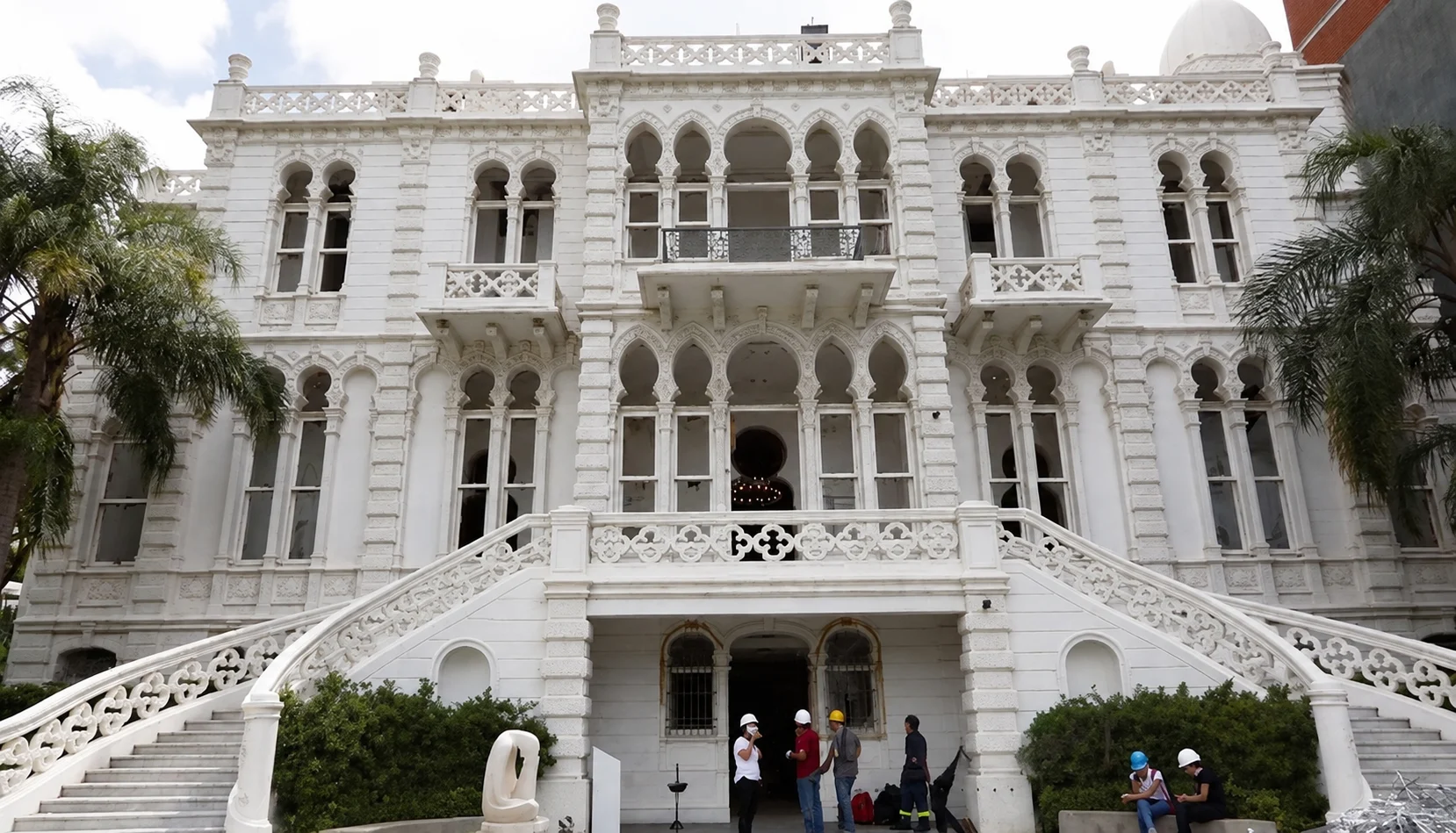 بالوثيقة: قصر سرسق يلغي زفاف نجل علي حسن خليل