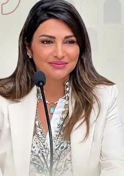 الدكتورة فادية بيطار وقعت كتابها «التحكيم في العقود الإدارية الدولية» في بيروت./ نادين خزعل.